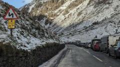 Police warn against ‘ridiculous’ parking at beauty spot amid snow disruption